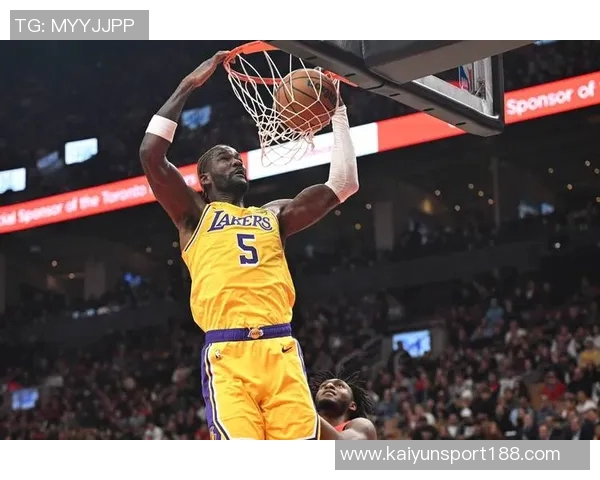 艾顿与湖人蜜月期的真实面貌是否只是短暂的美好幻想