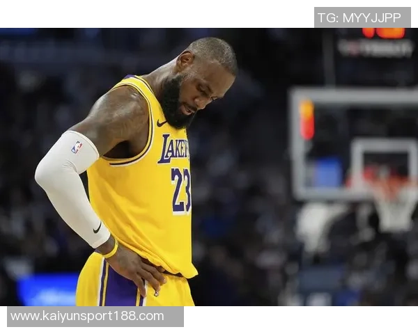 巴克利称詹姆斯为历史第三人不忍目睹其职业生涯末期的挣扎与困境