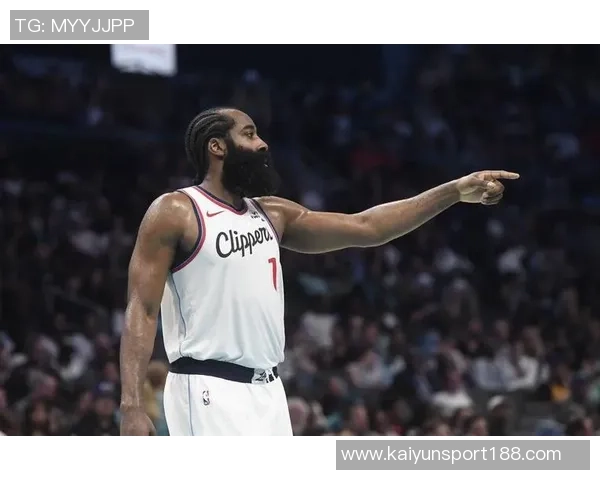 快船新赛季前景分析:强势崛起还是伤病困扰的双重考验 快船新赛季前景分析:强势崛起还是伤病困扰的双重考验