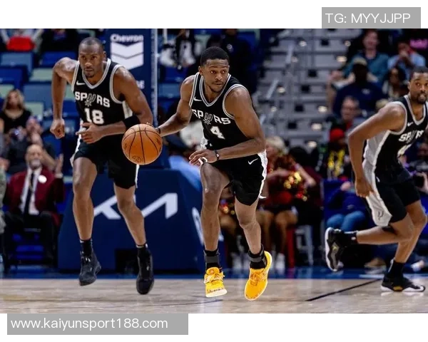 福克斯盛赞巴恩斯进攻表现认为其对球队至关重要 福克斯盛赞巴恩斯进攻表现认为其对球队至关重要